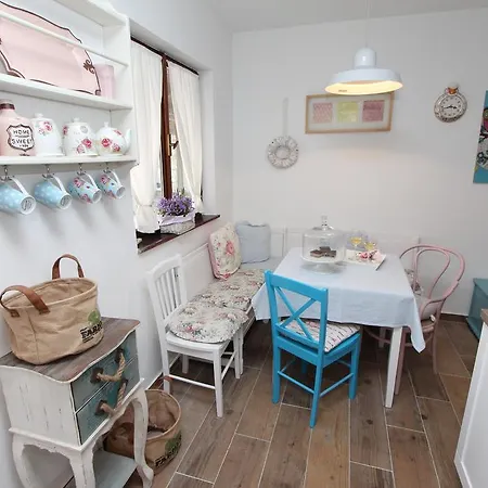 Apollonio Apartment