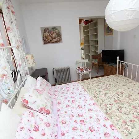 Apollonio Apartment